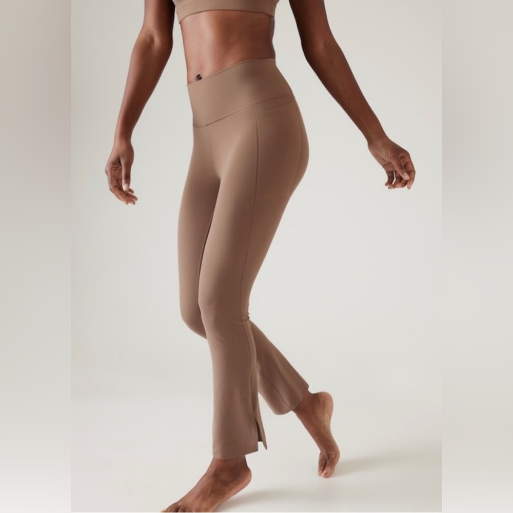 Athleta MOCHA Tan Leggings Transcend Stash Crop Straight Leg Pant (LIKE NEW)